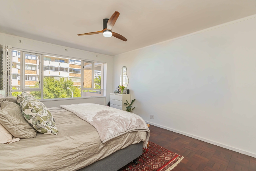 2 Bedroom Property for Sale in Sea Point Western Cape